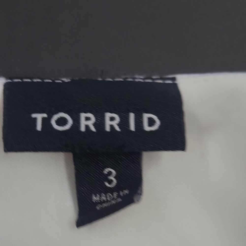 Torrid White Eyelet Detail Peasant Flowy Women's Top Size 3 (3X) - Picture 10 of 12